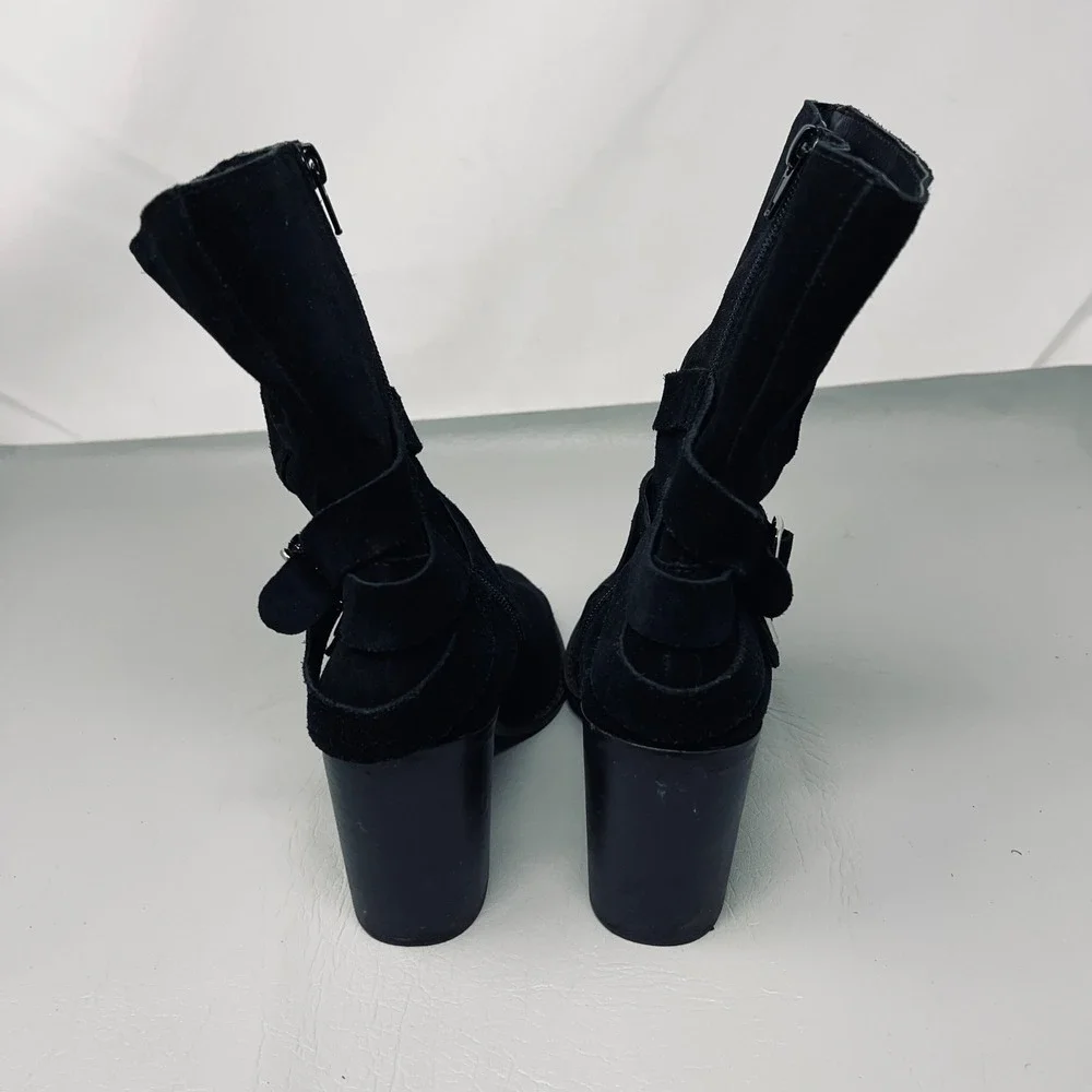 Chelsea & Violet Womens Boots 7M Black Suede Leather Upper Block Heel Buckle Zip